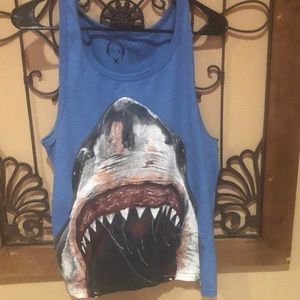 Shark tank top